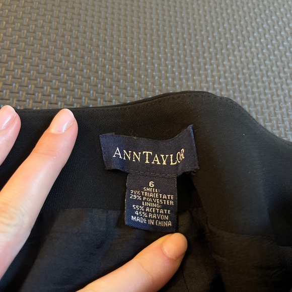 Ann Taylor women’s Dress pants - Picture 2 of 4
